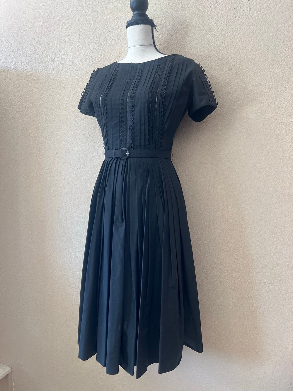 Vintage 1970's Jeanne Model black cotton goth style dress size S